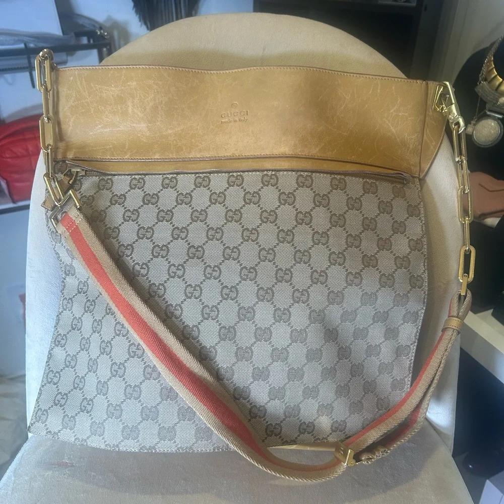 🩷 GUCCI  CROSSBODY RARE! 🩷 - Picture 4 of 16